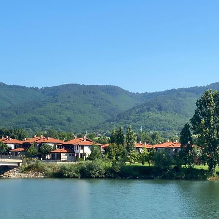 K'S Place Apartment Pravets Golf Resort Bagian luar foto