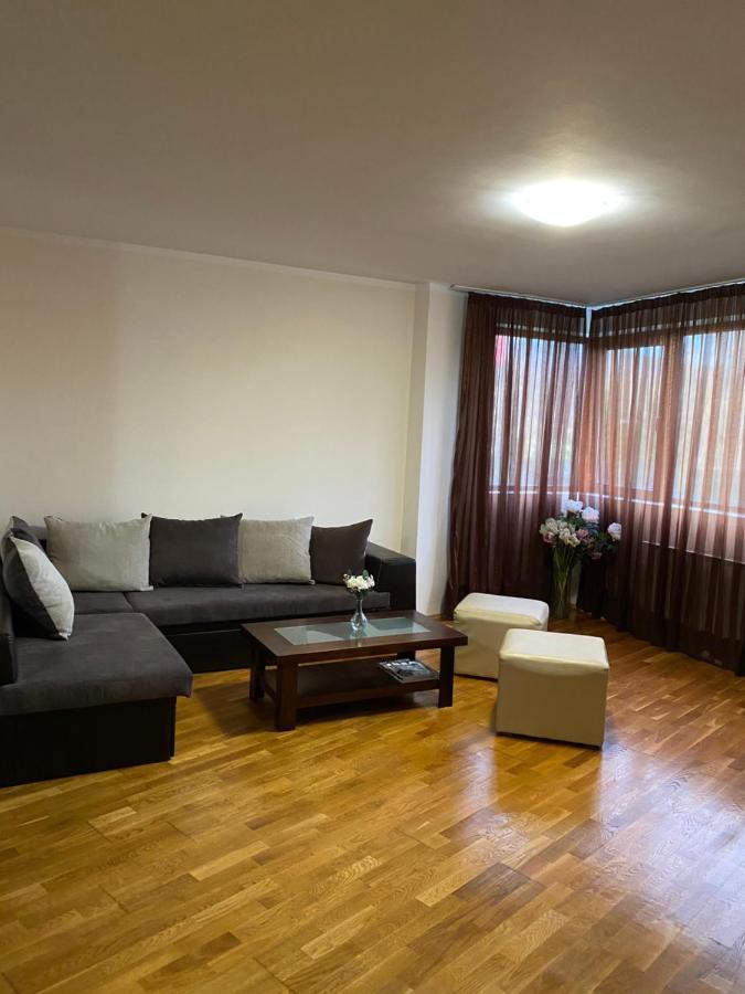 K'S Place Apartment Pravets Golf Resort Bagian luar foto