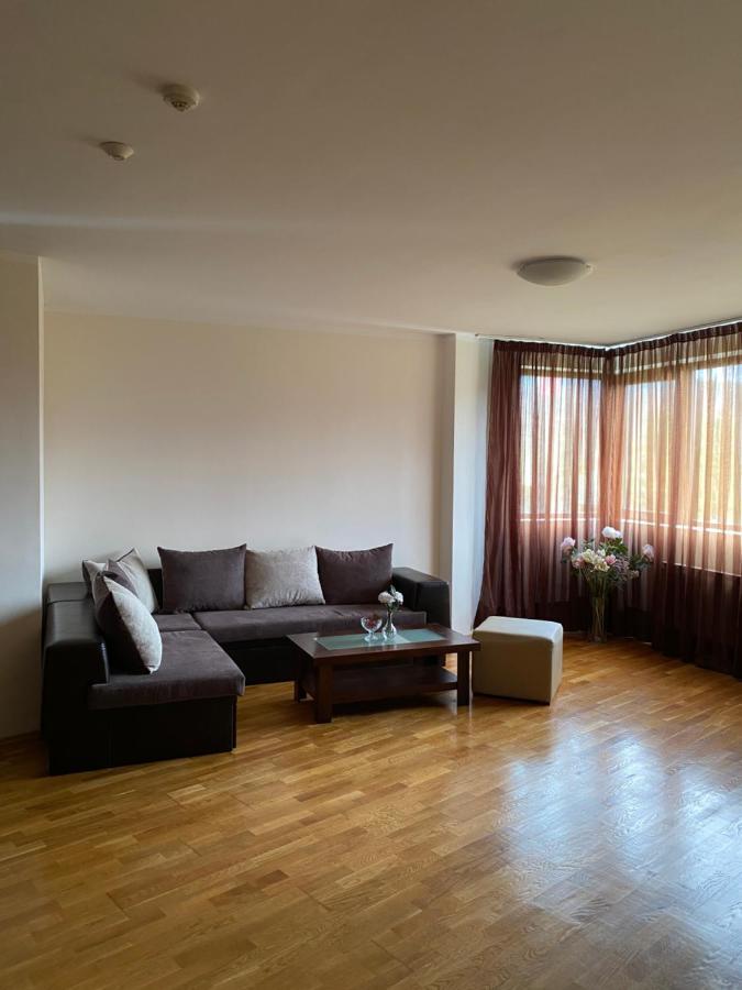 K'S Place Apartment Pravets Golf Resort Bagian luar foto