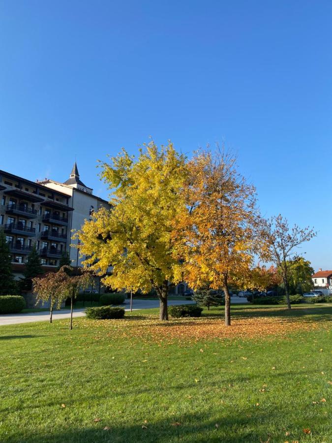 K'S Place Apartment Pravets Golf Resort Bagian luar foto