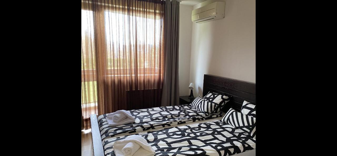 K'S Place Apartment Pravets Golf Resort Bagian luar foto